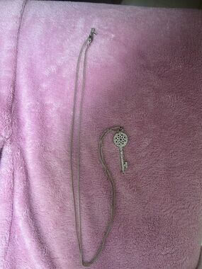 Long key necklace costume jewelry y2k style millennium 2000s